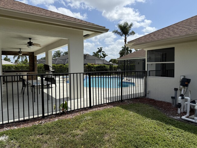 Building Photo - 1295 Longlea Terrace