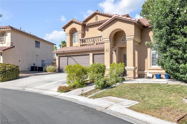 Building Photo - 3824 Sunking St