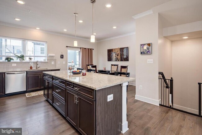 Building Photo - 618 Chalcedony Ln