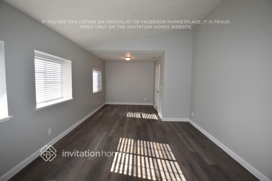 Building Photo - 1247 Crescendo Dr