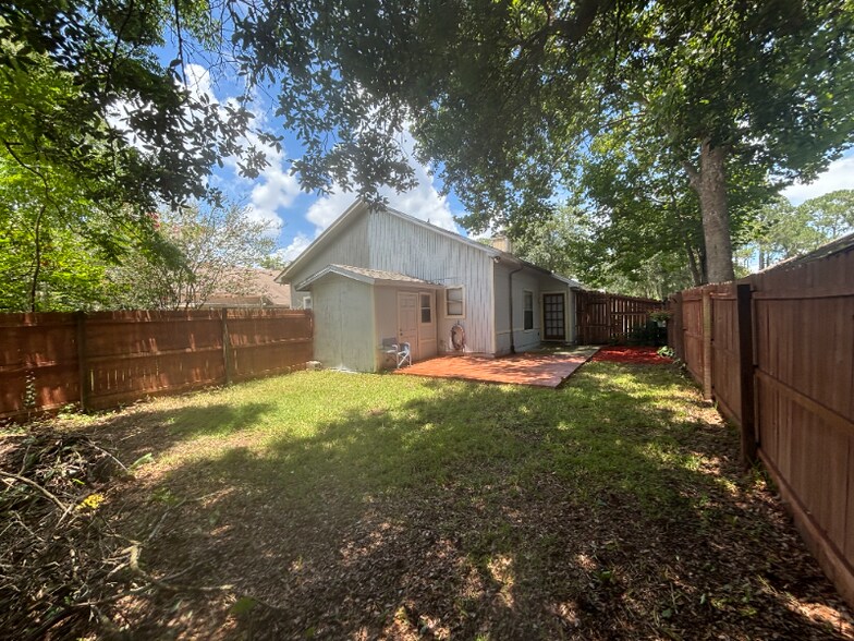Building Photo - 3830 Windridge Ct
