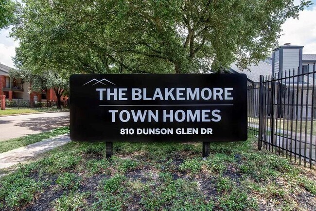 Building Photo - 810 Dunson Glen Dr