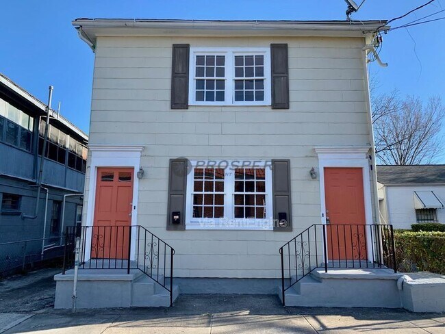 Building Photo - 332 Ashley Ave