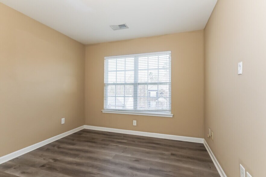 Building Photo - 3919 Cassidy Dr