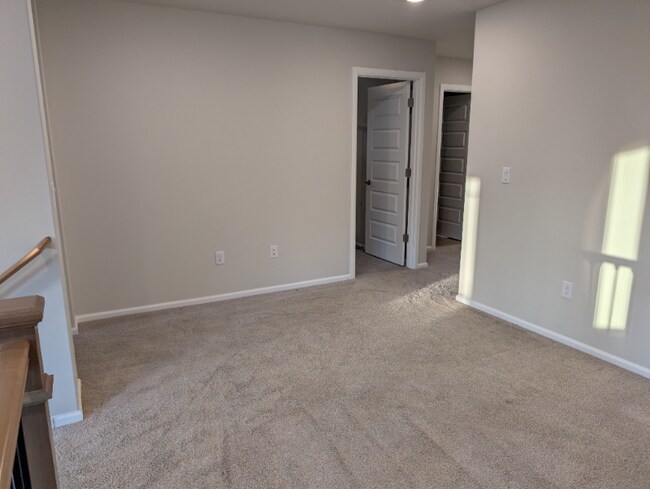 Building Photo - 912 119th Ave SE