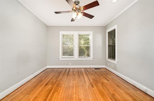 Building Photo - 5924 La Vista Dr