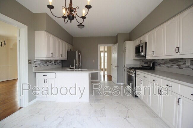 Building Photo - 6423 Little Potters Ln