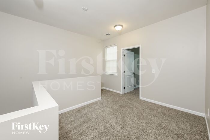 Building Photo - 874 Ivydale Ln SW