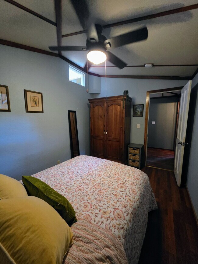 Building Photo - The Carriage House – Furnished Two Bedroom...