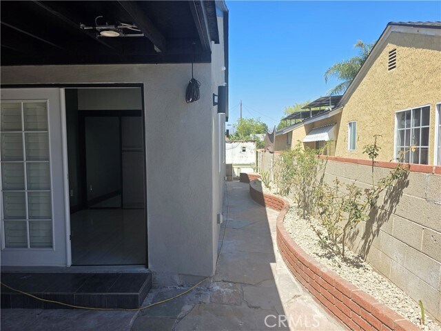 Building Photo - 9523 Stanwin Ave