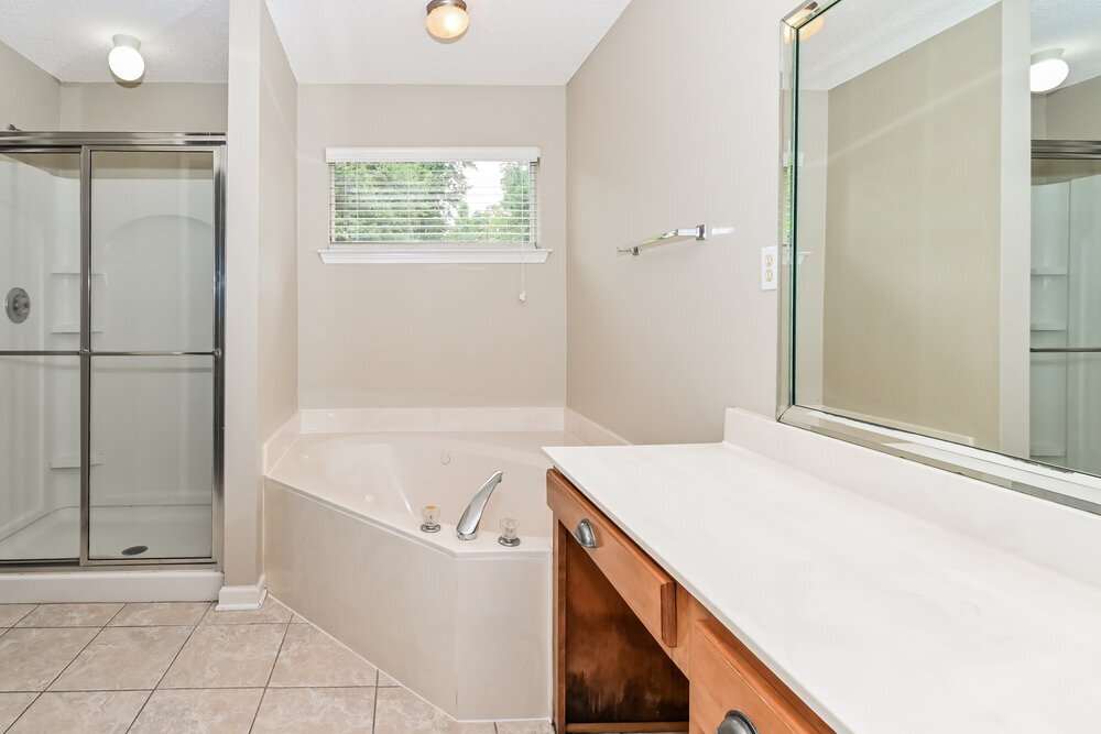 Building Photo - 916 Keebler Cove