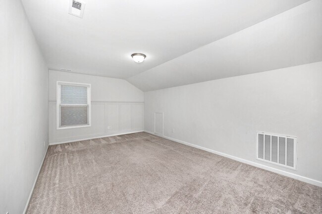 Building Photo - Beautiful 4-Bedroom Home with Office, Bonus Room, and Large Backyard