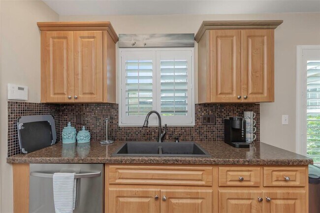 Building Photo - 1542 Dinnerbell Ln E