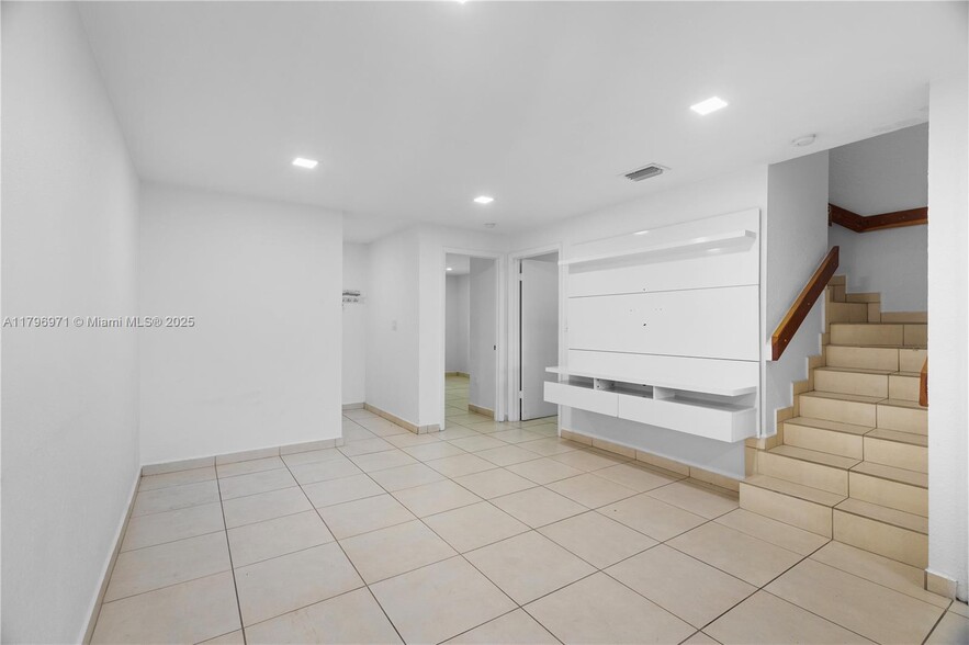 Building Photo - 2090 SW 122nd Ave