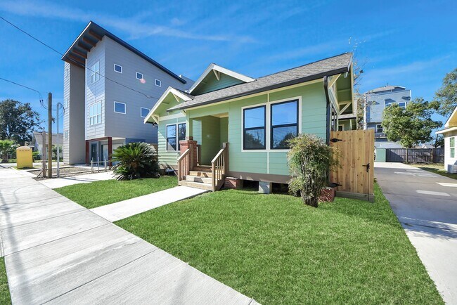 Building Photo - 122 Sidney St