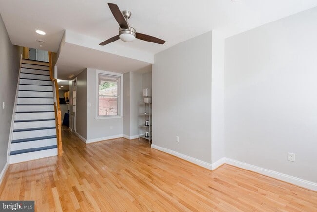 Building Photo - 19 S Ann St