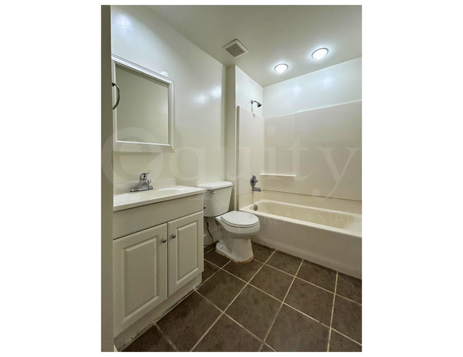 Building Photo - 8045 N Plum Creek Dr