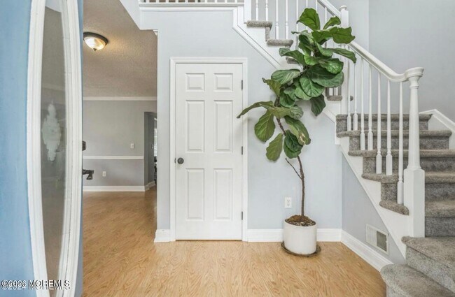 Building Photo - 146 Hamlet Ct