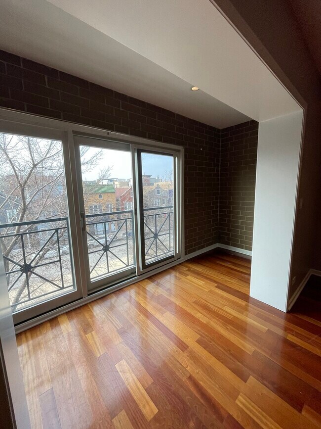 Building Photo - 1457 N Ashland Ave