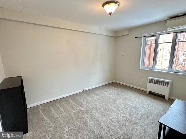 Building Photo - 10413 Montrose Ave