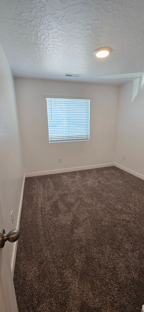 Building Photo - 3 Bed 2 Bath Townhouse in Lehi!!