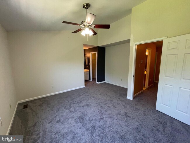 Building Photo - 4228 Pinefield Ct