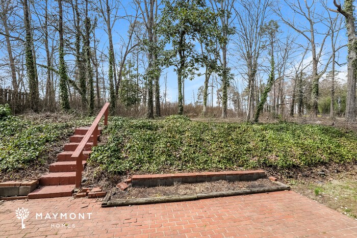 Building Photo - 3413 Langdale Dr