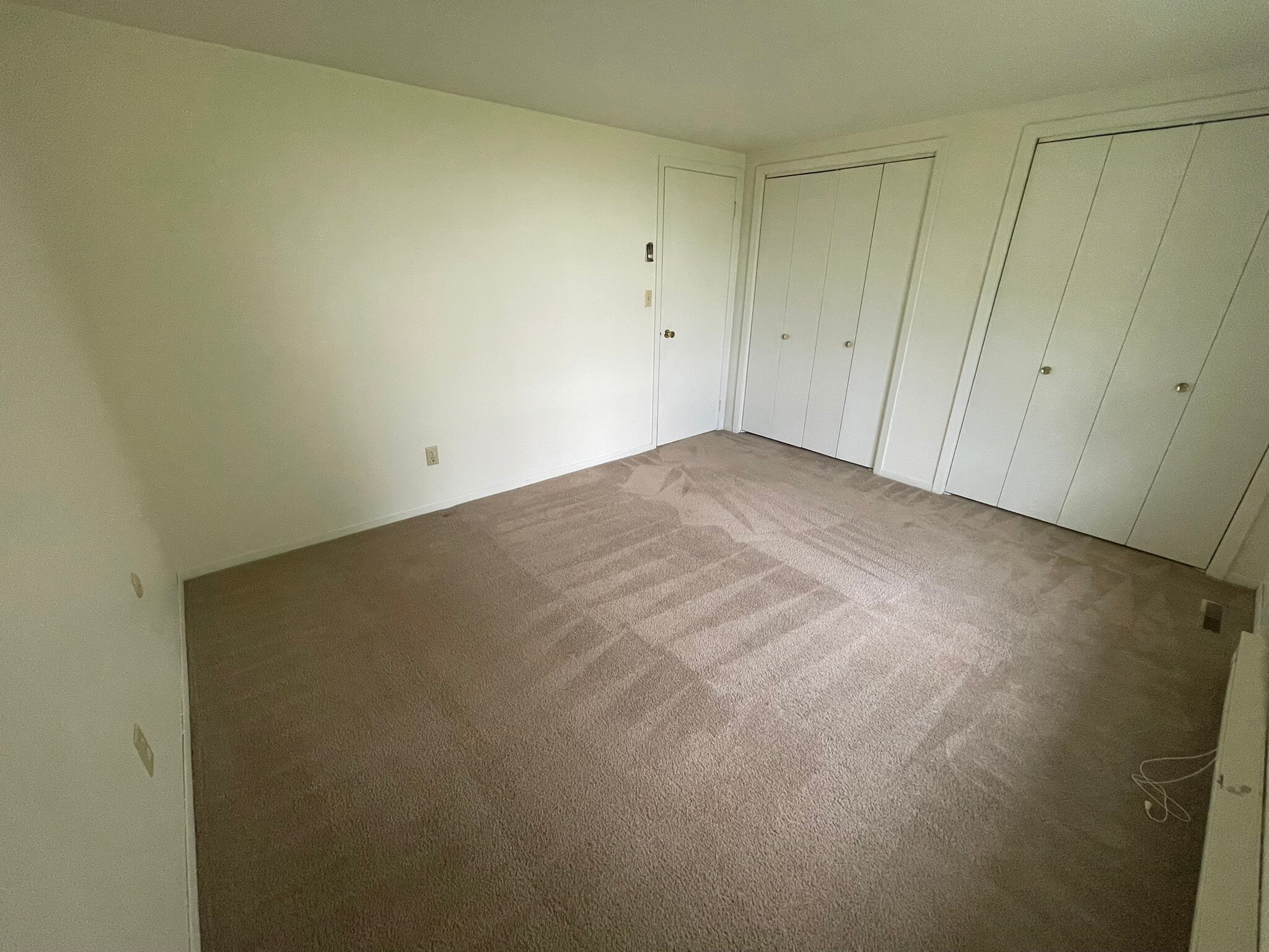Building Photo - 435 Cedarcrest Dr