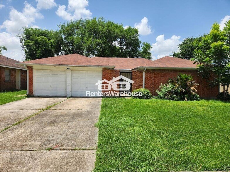 Building Photo - 1359 Tenderden Dr