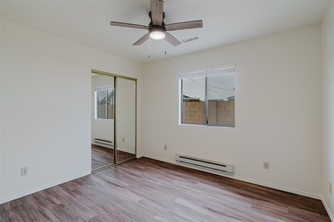 Building Photo - 3123 N Truwood Dr