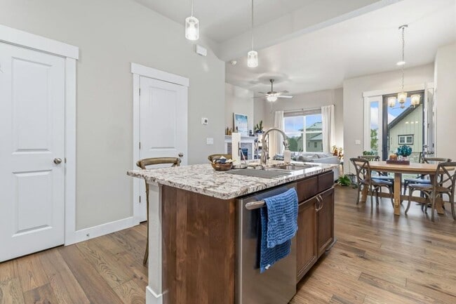 Building Photo - 5120 Longshaw Ct