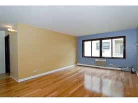 Building Photo - 405 Home Ave
