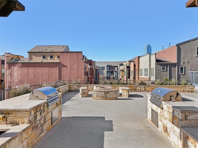 Building Photo - 1001 Belleview St