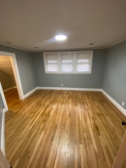 Building Photo - 89 North Dr