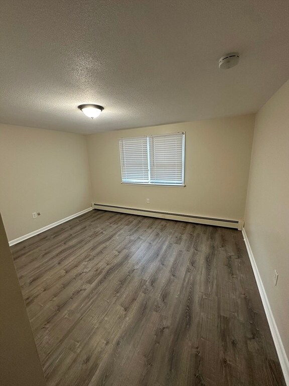 Building Photo - 31 Joyce St