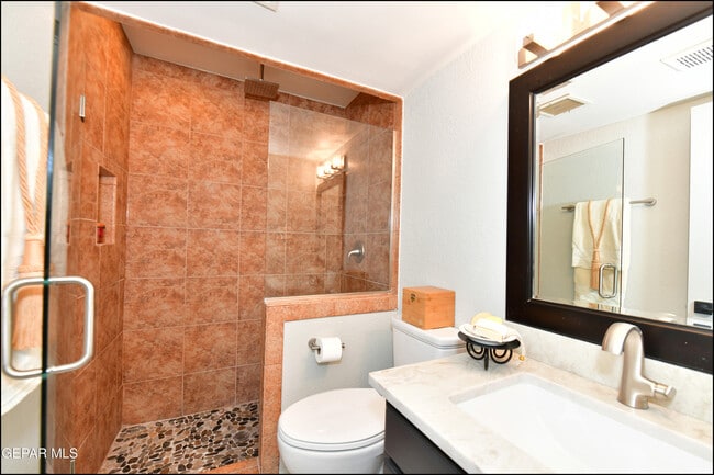 Building Photo - 31 Stratford Hall Cir