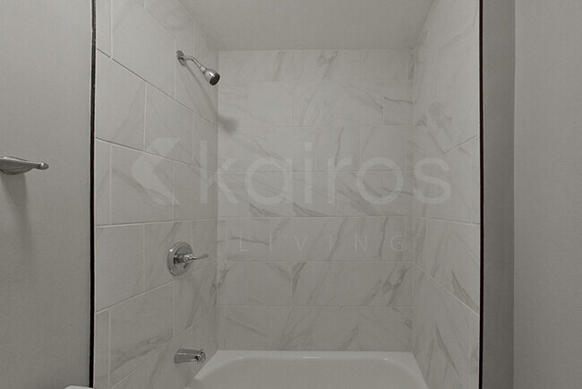 Building Photo - 2278 Gadbury Dr