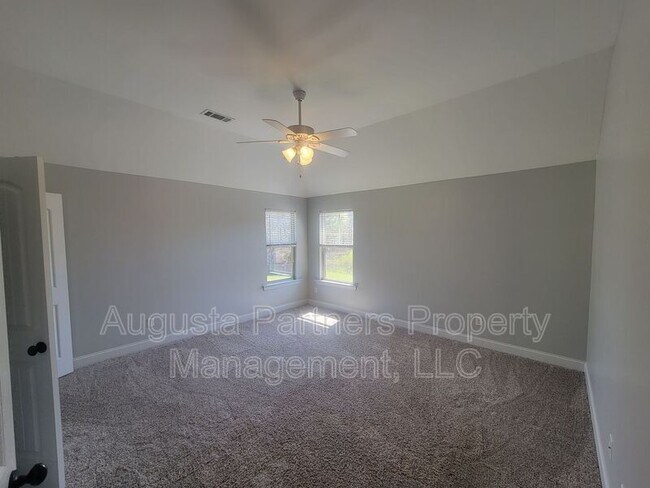 Building Photo - 135 Langfuhr Way