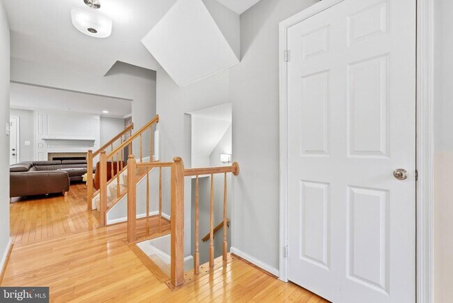 Building Photo - 3968 Clares Ct