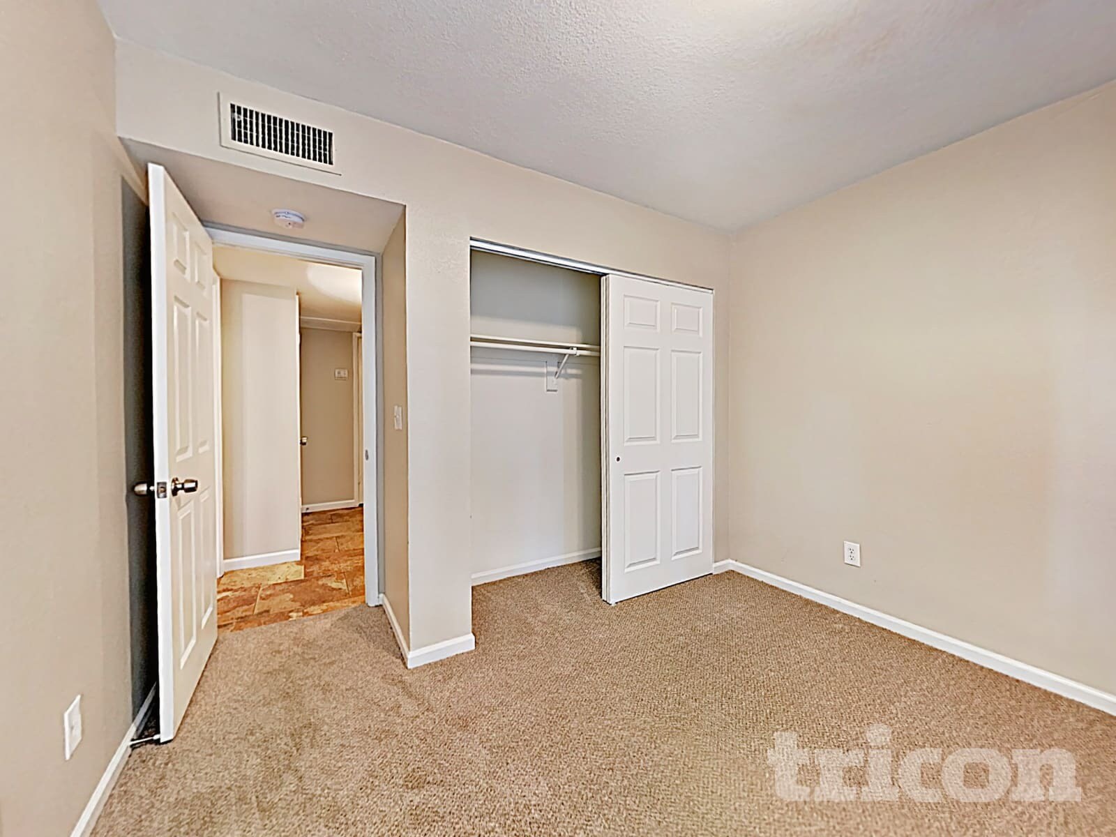 Building Photo - 6317 W Desert Hills Dr