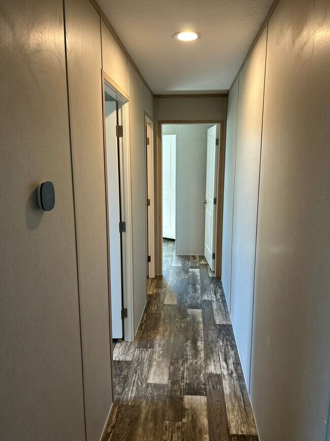 Building Photo - 304 Tomahawk Trail