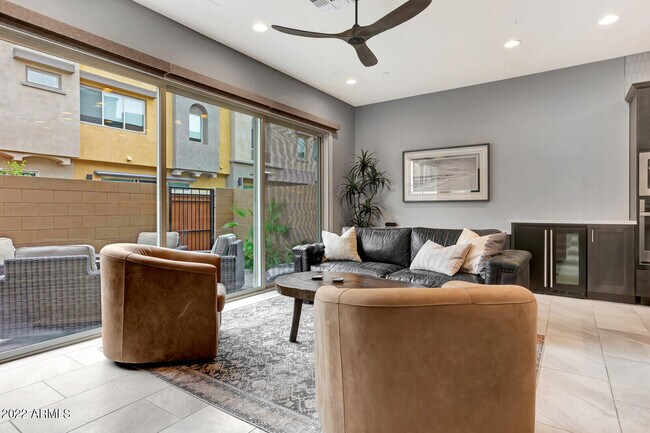 Building Photo - 7444 E Paraiso Dr