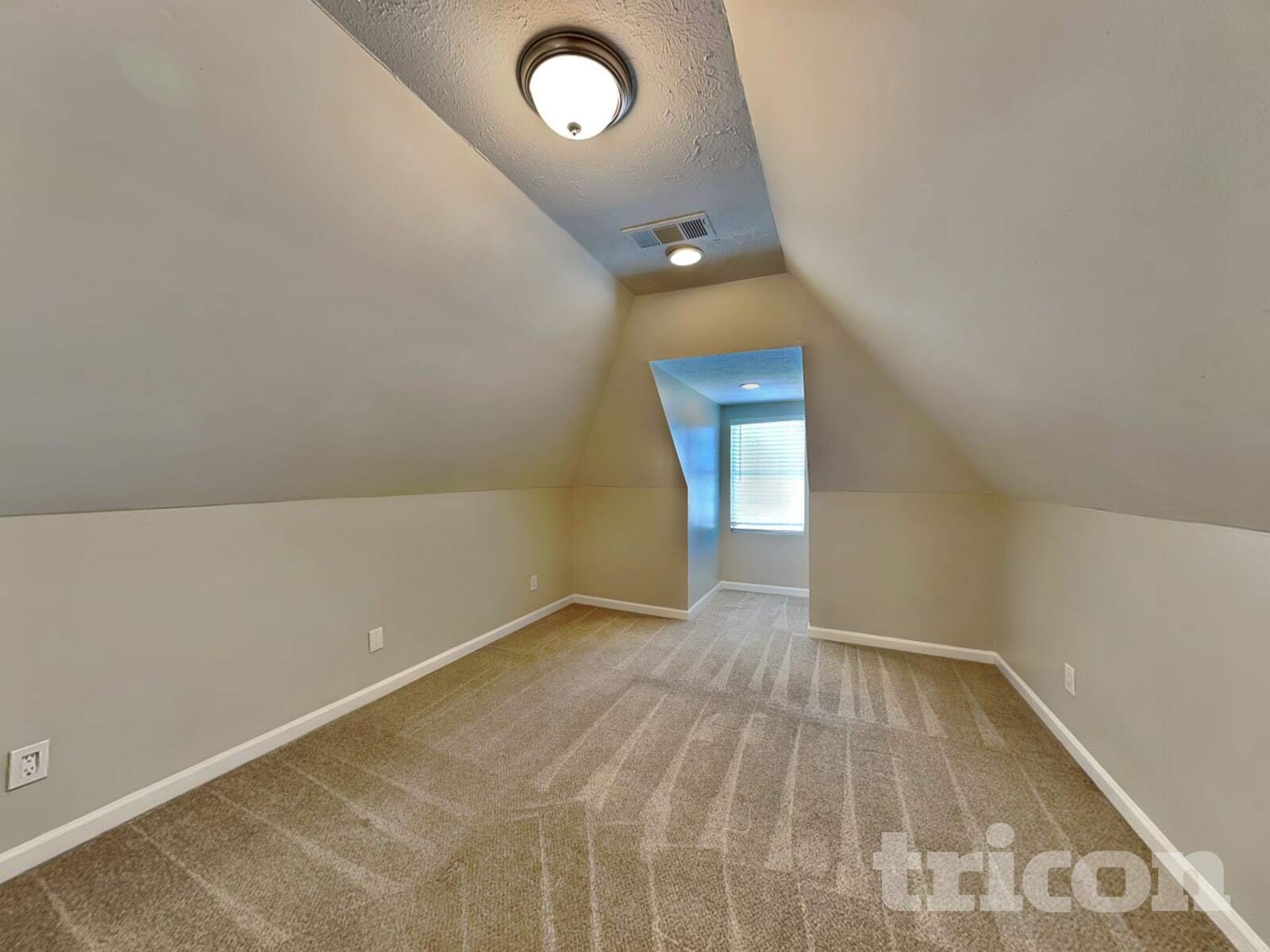 Building Photo - 266 Summer Hill Cir