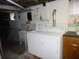 Building Photo - 13 Quincy St
