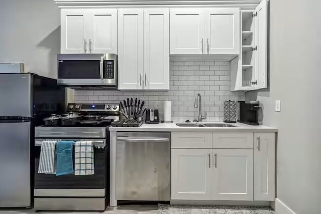 Building Photo - 2502 Sam Wilson St