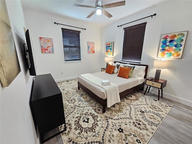 Building Photo - 2075 Jewell Ave