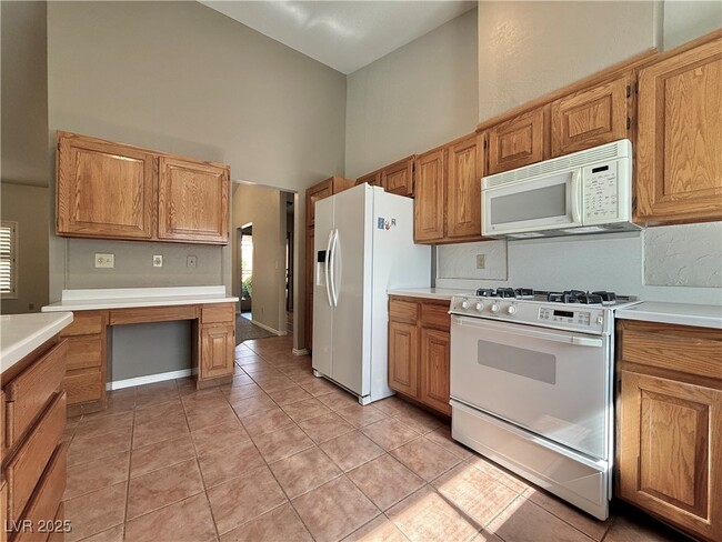 Building Photo - 735 Sea Pines Ln