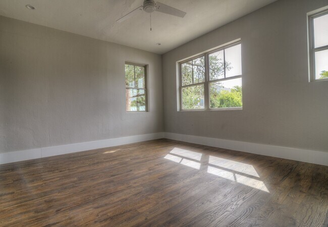 Building Photo - 3109 Walling Dr