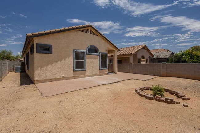 Building Photo - Rancho Sahuarita