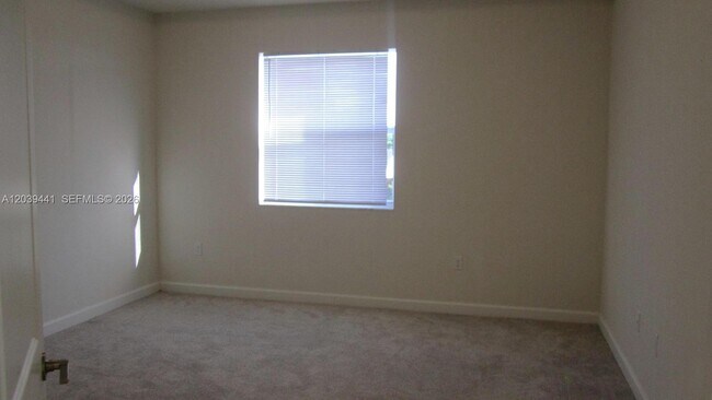 Building Photo - 16225 SW 288th Terrace